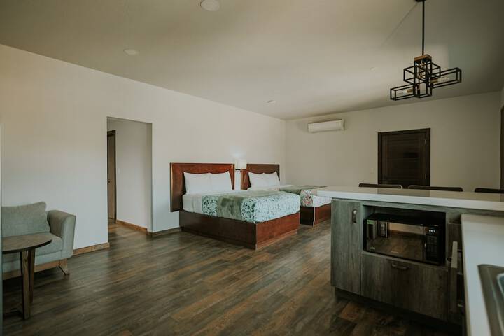 Room 35 of 161