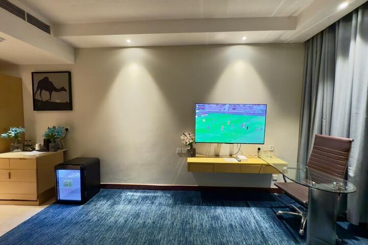 Room 15 of 40