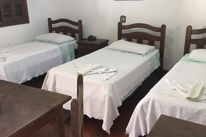 Room 10 of 24