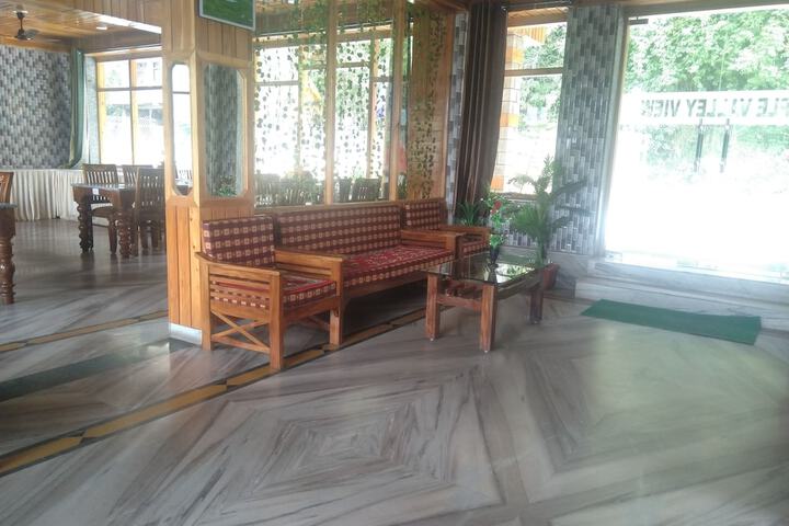 Room 41 of 47