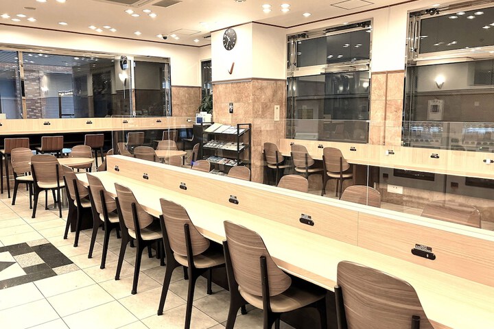 Entrance & Lobby