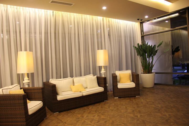 Hotel Interior 7 of 81