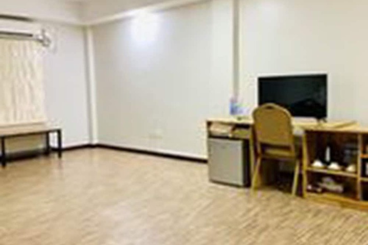Room 15 of 34