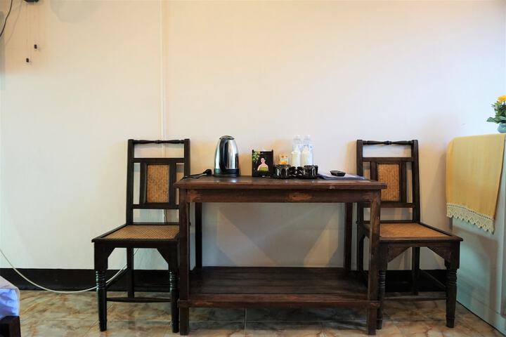 Room 2 of 30