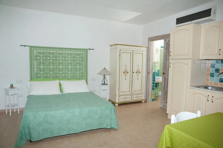 Room 3 of 11