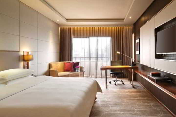 Room 2 of 21