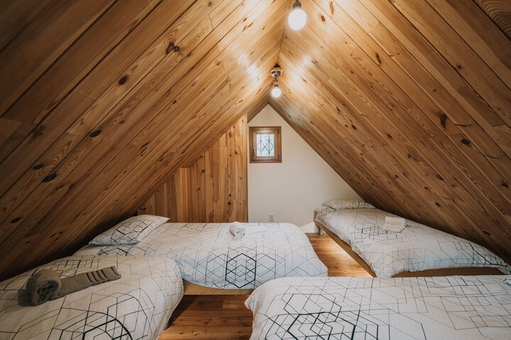 Room 9 of 71