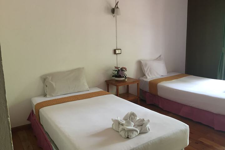 Room 12 of 71