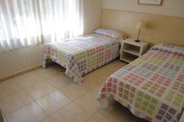 Room 9 of 9