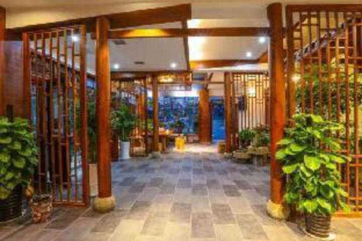 Zhangjiajie Yujian Inn