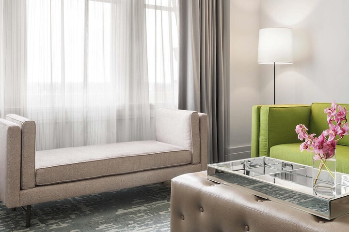 Room 22 of 60