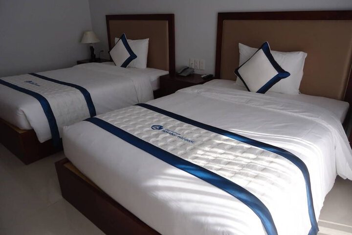 Room 12 of 42