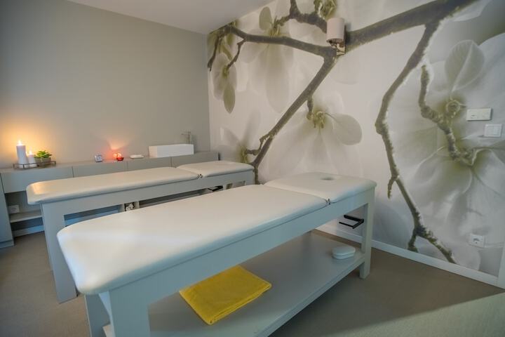 Spa 14 of 46