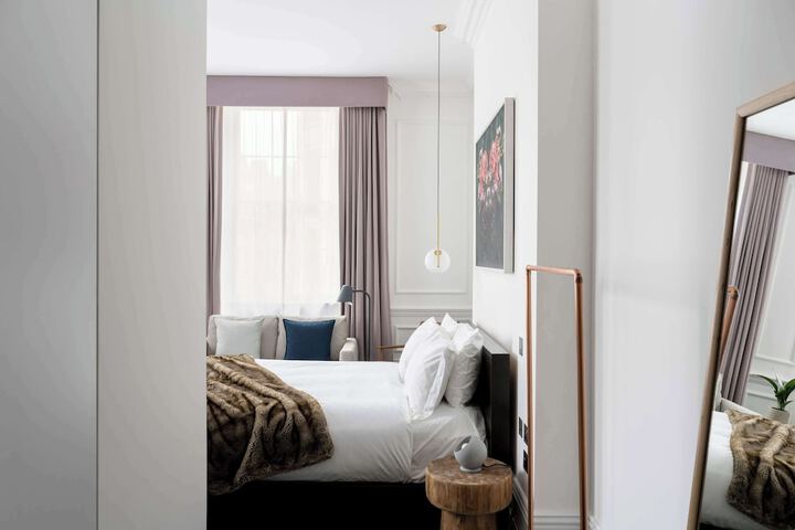 Room 34 of 46
