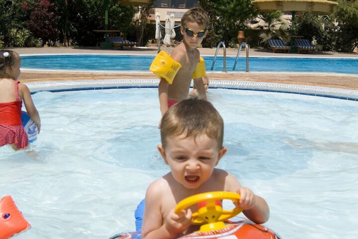 Pool 42 of 120
