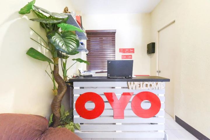 OYO 112 Majesty Suites