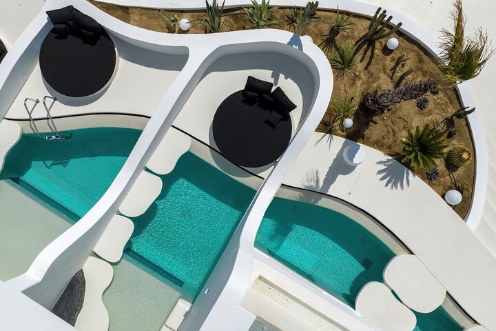 Pool 90 of 115