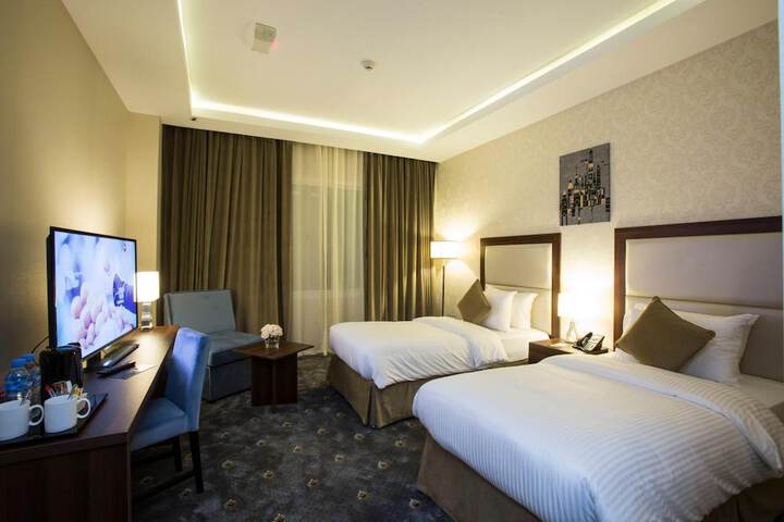 Room 25 of 61