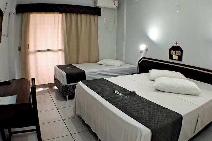 Room 10 of 35