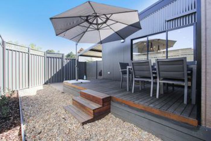 Terrace/Patio 16 of 17