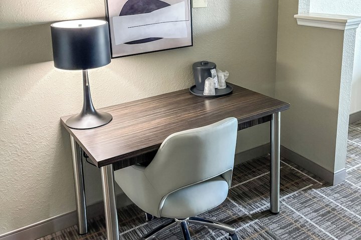 1 King (3 of 12)