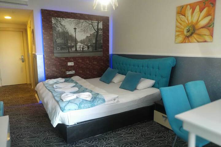 Room 50 of 88