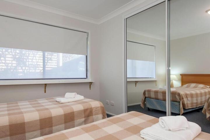 Room 12 of 20
