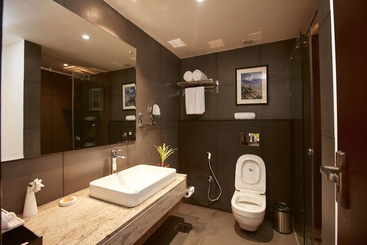 Room 19 of 28