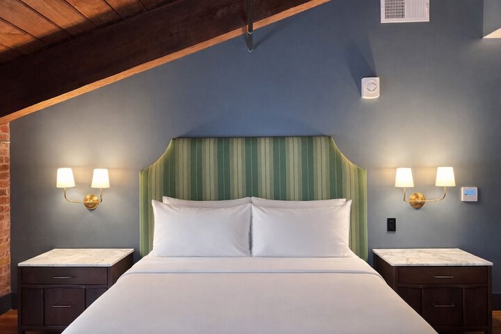 Room 3 of 14