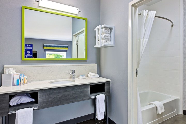 Bathroom shower