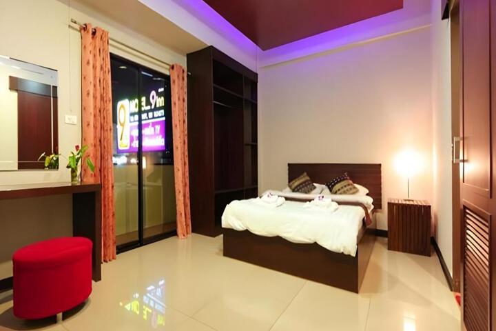 9 Inn at Phuket Motel