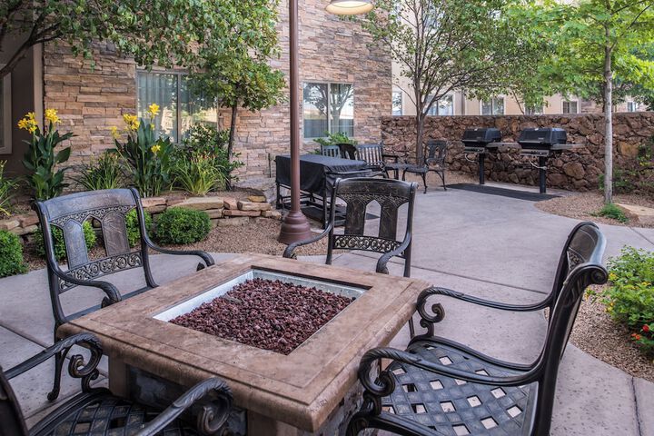 Terrace/Patio 96 of 105