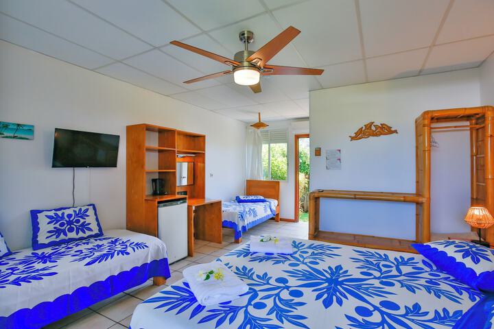 Room 16 of 80