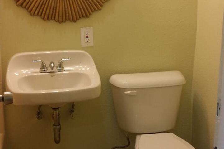 Room 11 of 13
