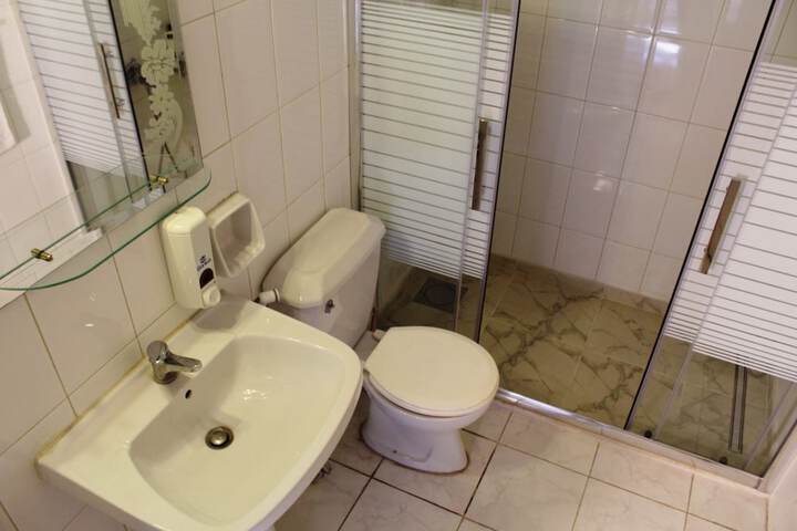 Room 12 of 14