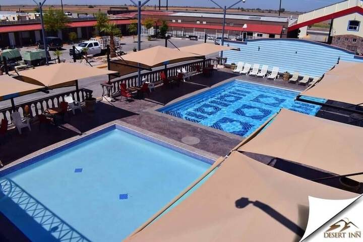 Pool 10 of 18