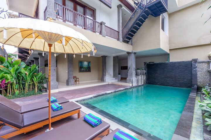 Pool 22 of 26
