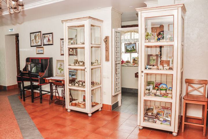Gift Shop 38 of 66