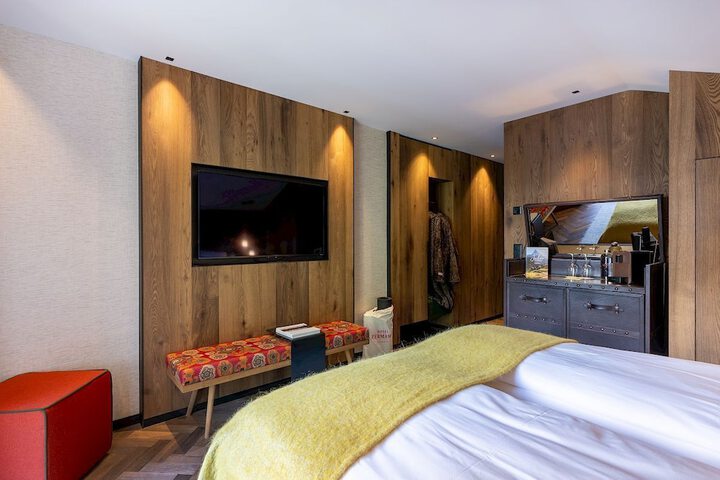 Room 21 of 56
