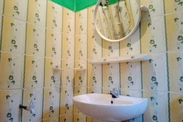 Room 20 of 28