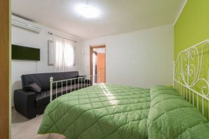 Room 36 of 52