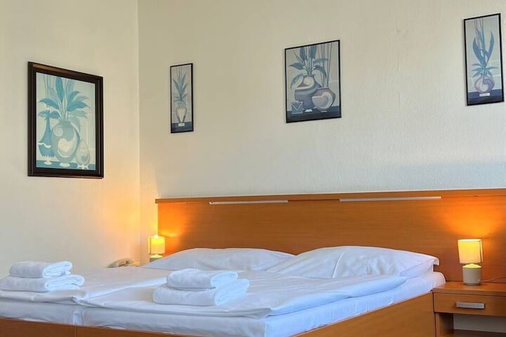 Room 45 of 137