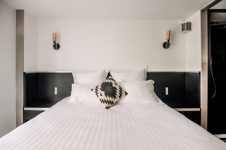 Room 10 of 78