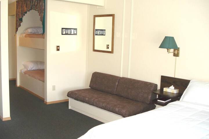 Room 18 of 59