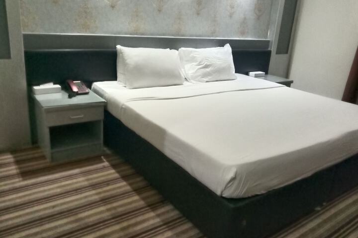 Room 12 of 67