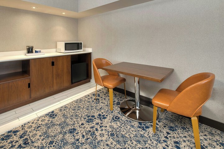 Room 26 of 72