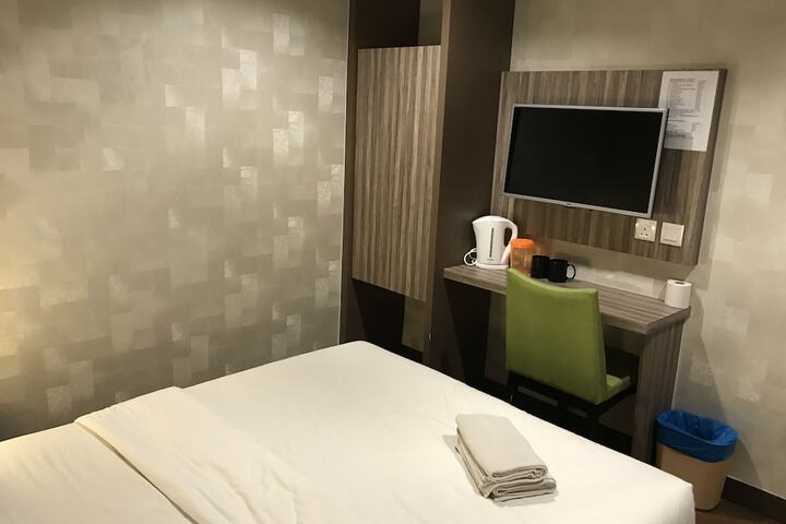 Room 13 of 45