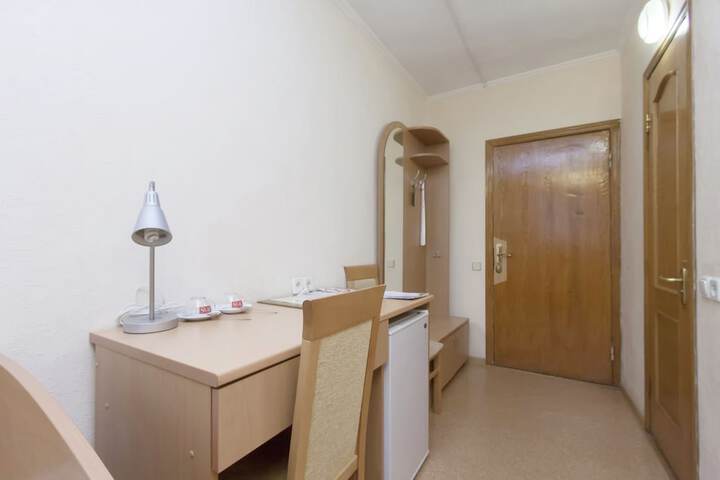 Room 16 of 63