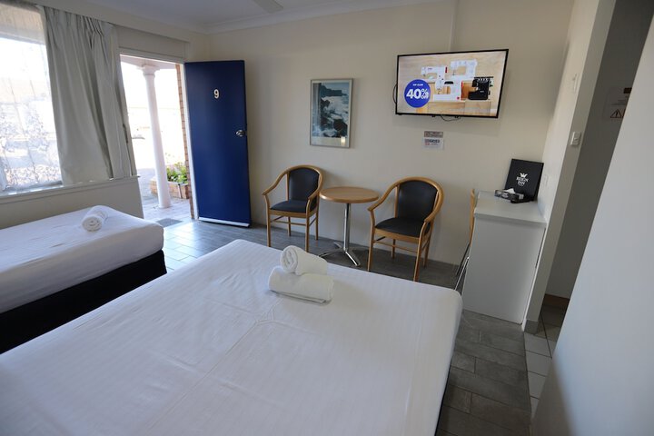 Room 15 of 121