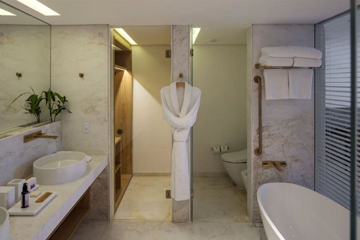Bathroom Interior Photo
